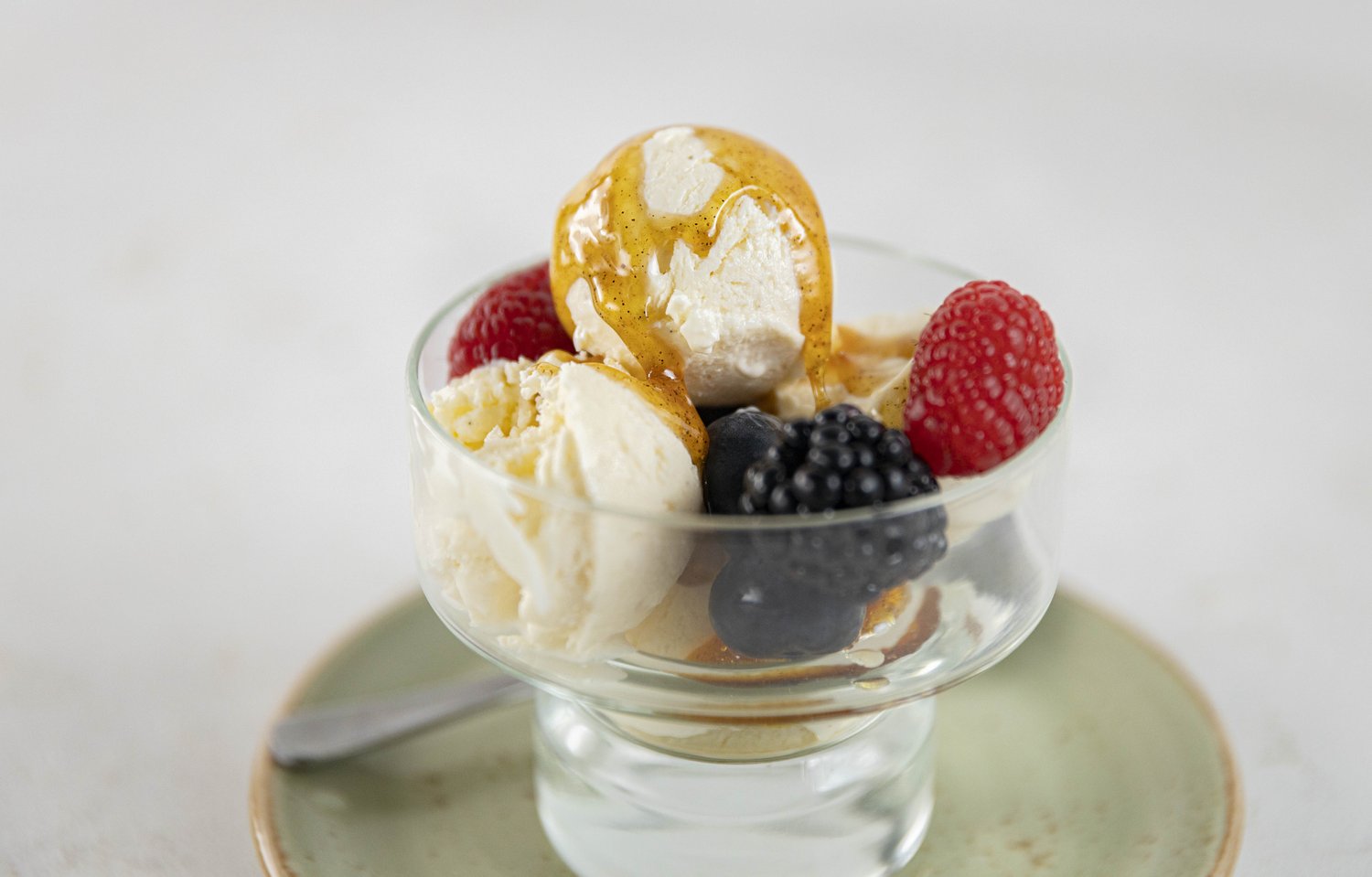 Vanilla Frozen Yoghurt — Everyday Gourmet