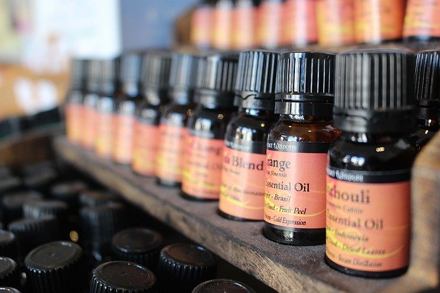 Best Essential Oils for Soap Making: Complete List & DIY – VedaOils USA