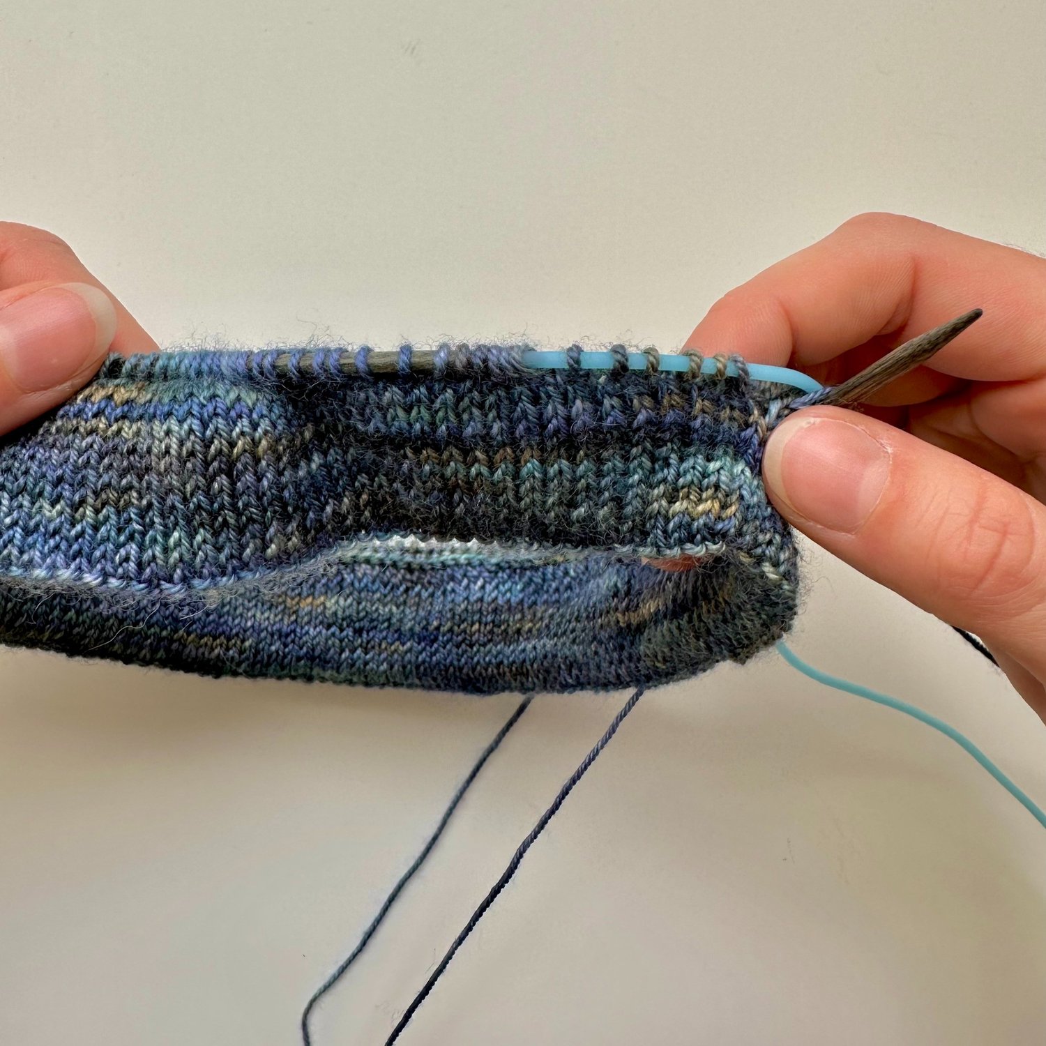 How to Knit: Using a Stitch Holder 