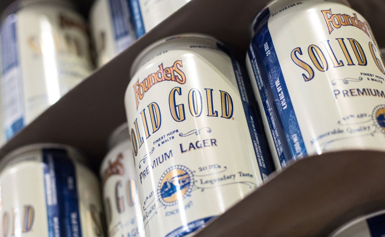 founders-brewing-anuncia-nueva-solid-gold-lager-disponible-en-marzo-en