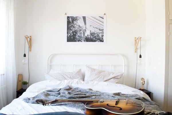 Minimal-Bedroom-Styling-Better-Sleep-Month