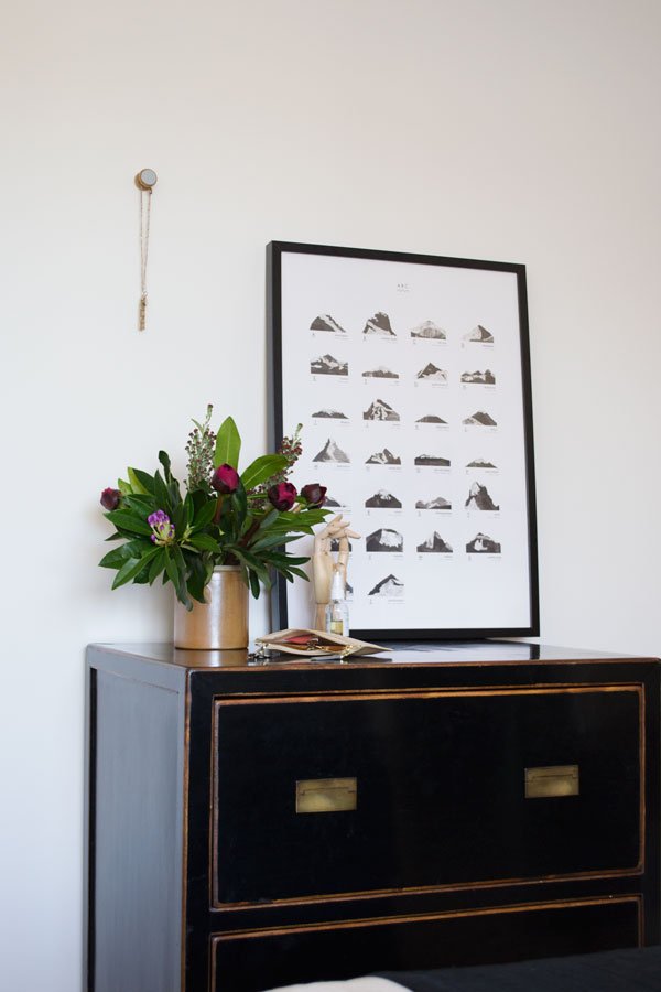 clearing the clutter is one of my styling tips for a minimal bedroom design