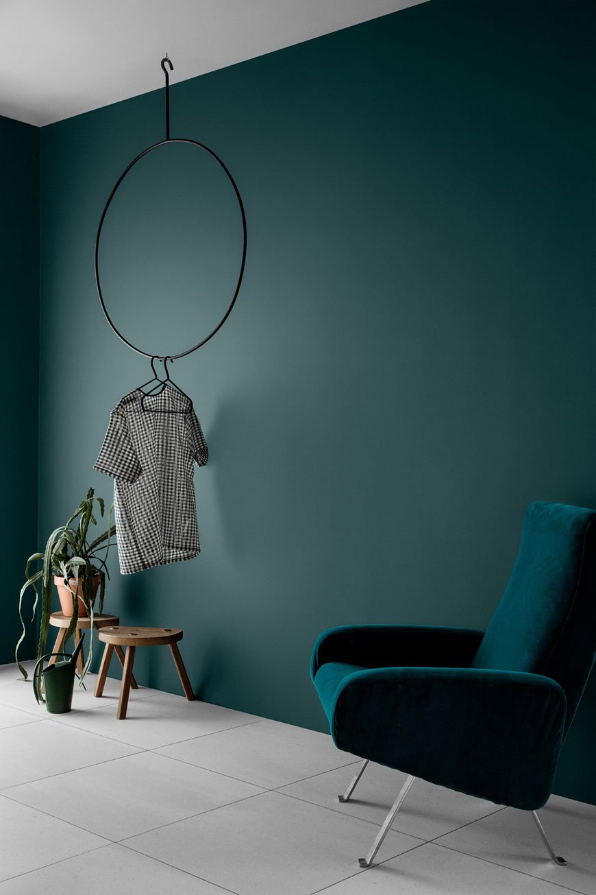 how to use colour in a minimalist home, dark teal walls, Jotun paint