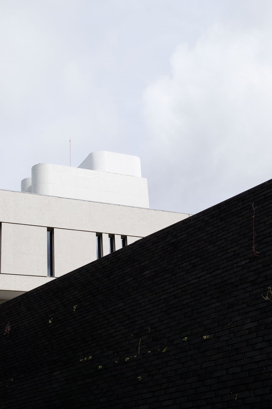 The Royal College of Physicians, designed by Denys Lasdun, Cos x The Gentlewoman, Glimpses of the Future, architectural tour of modernist architecture in London