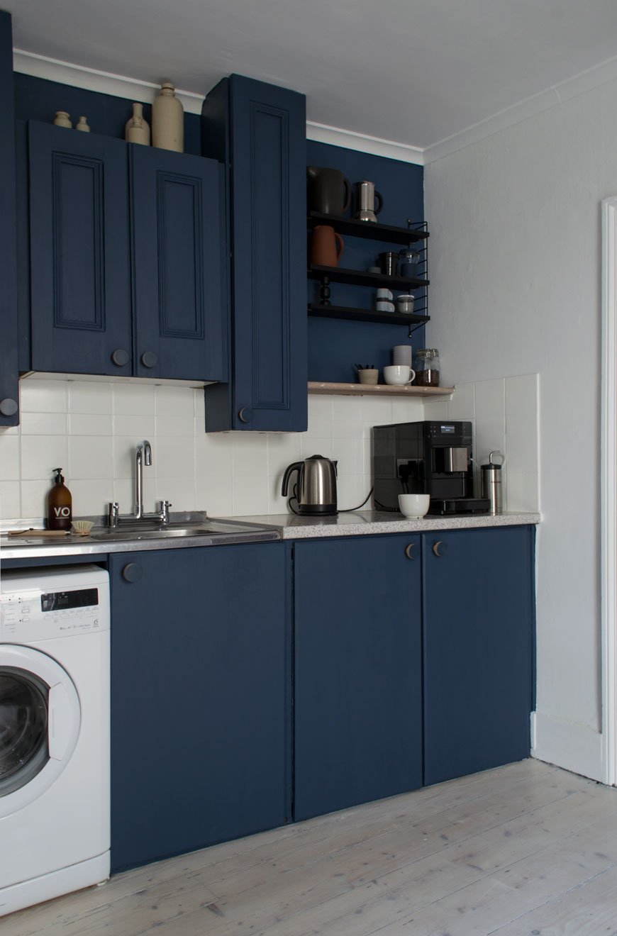 Nordic blue kitchen makeover, blue kitchen units, blue kitchen cupboards, whitewashed floors, open shelves, blue and white kitchen, contemporary blue kitchen