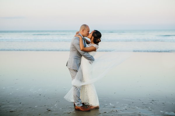 Carova 4x4 beach wedding Sarah D'Ambra Photography 