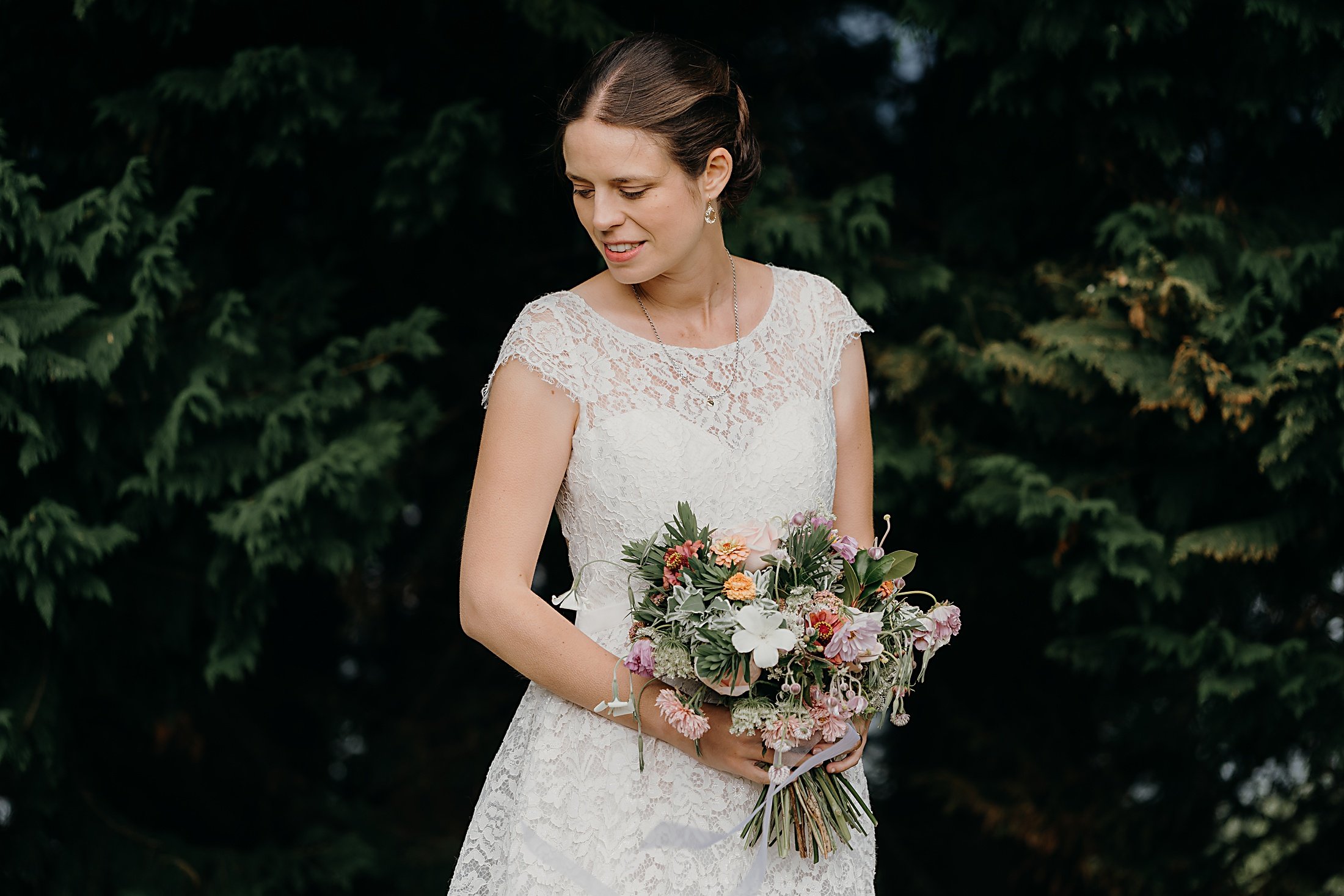 Daisy by Katie Yeung Wedding Dress, baby bump & bouquet