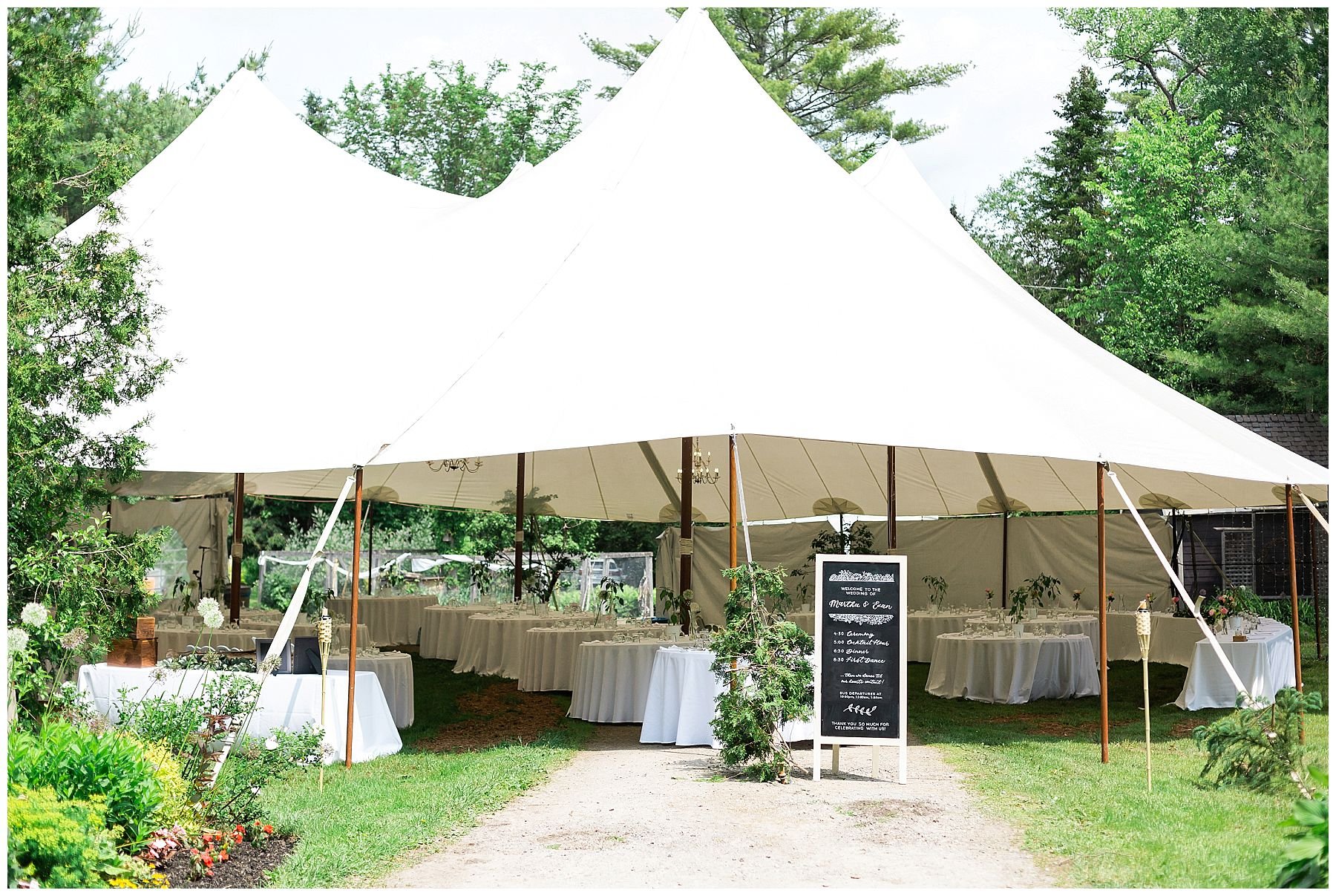 White tent wedding in Chelsea Quebec