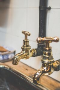 Signs That You Need Kitchen Faucet Replacement