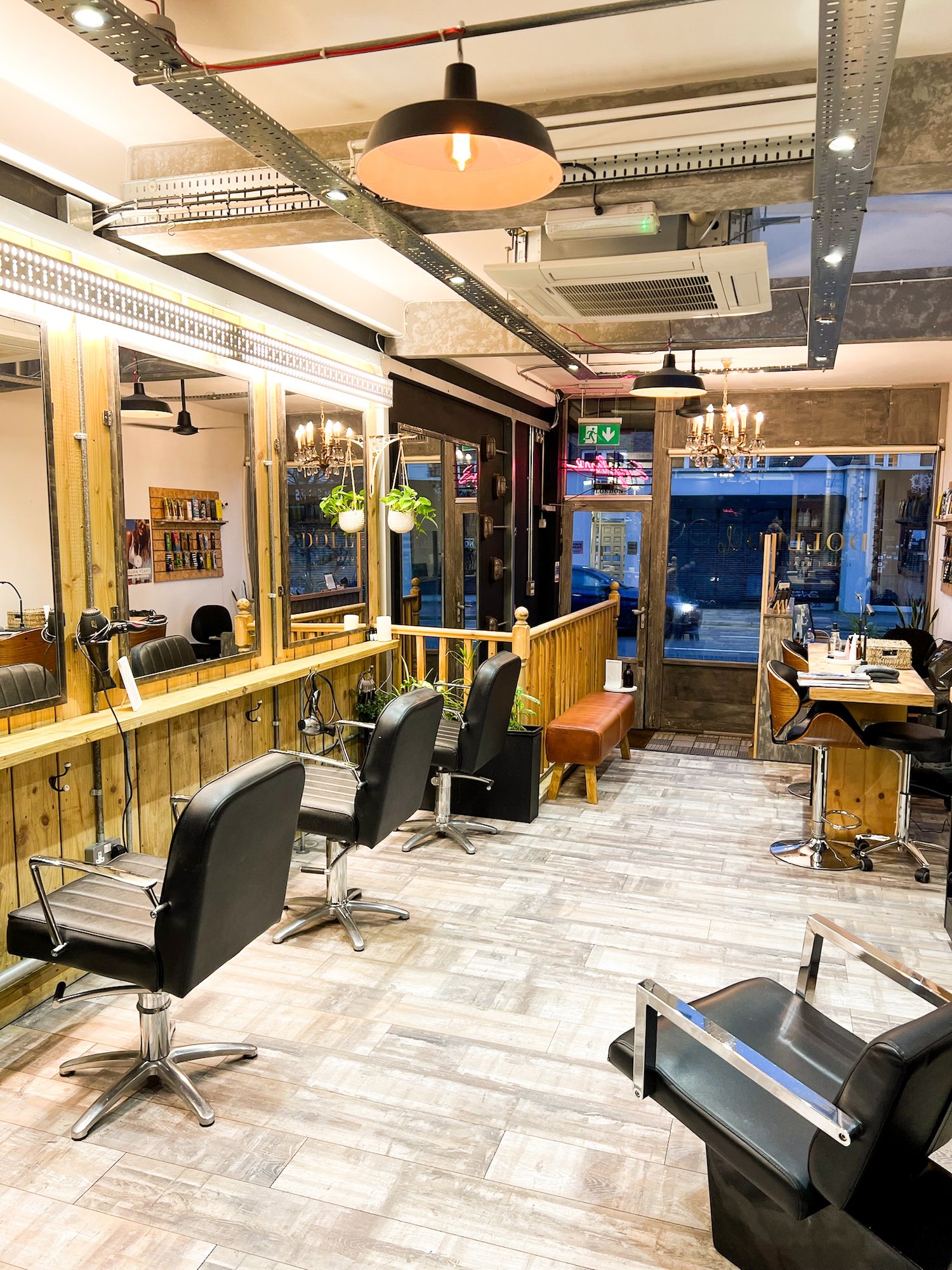 Dolled Up Salon | Hair, Beauty and Tanning Salon in East London | Hackney and Shoreditch Area