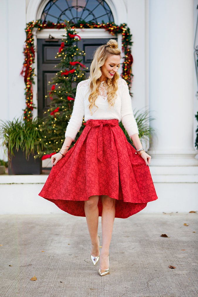 festive and chic christmas outfits inspiration