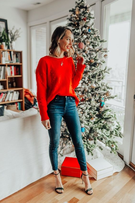 cute and comfy christmas outfit
