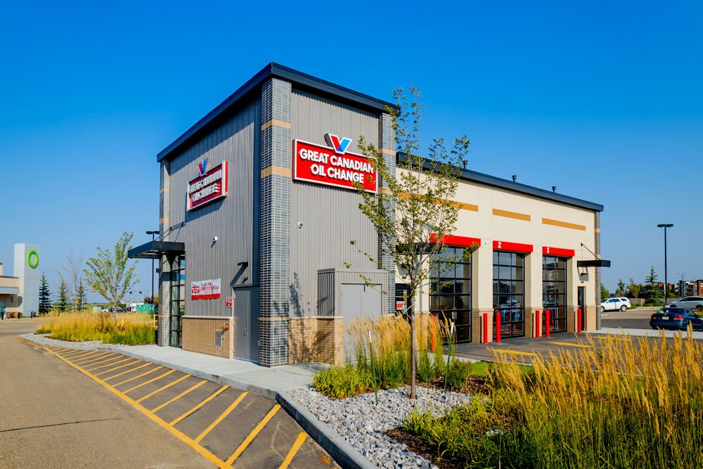 Keller Construction Project Exterior Photography Oliver Exchange Building II and Valvoline Windermere. Photos by Crystal Puim Photography