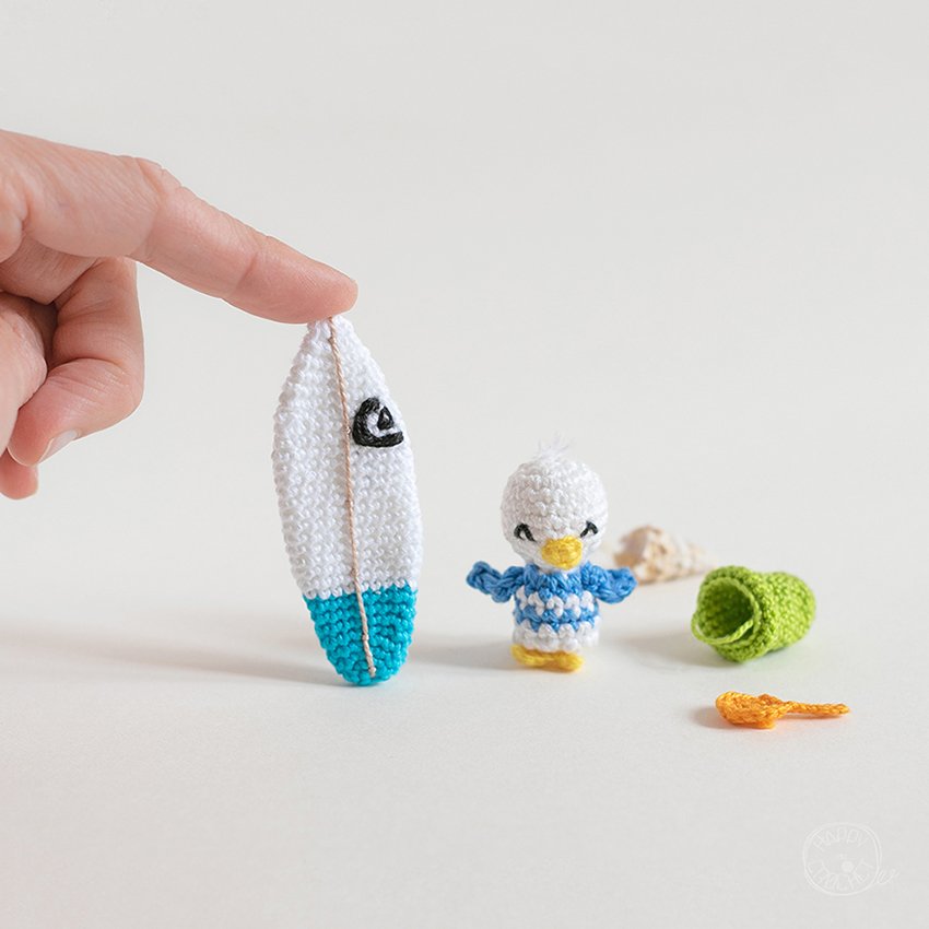 Planche de Surf Miniature au Crochet