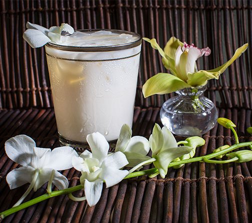 Using Vanilla Flavored Vodka- this #flowercocktailhour recipe is a perfect dessert libation!