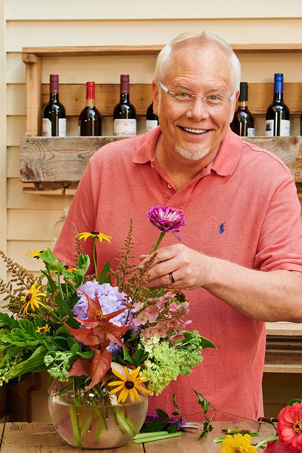 J's the Flower Expert- and he's all about sharing his favorite time honored tips for longer lasting flowers! 