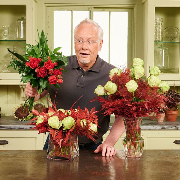 We're all too familiar with the Traditional dozen Red roses- today- J takes an opposite turn- and creates Green Roses- with Red Foliage- featuring Red ColorFresh Foliage from FernTrust!