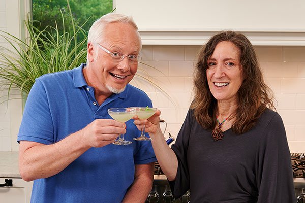Laurie Keller joins J for Flower Cocktail Hour- and they enjoy the herbal and refreshing "Verdant Lady" Flower Cocktail!