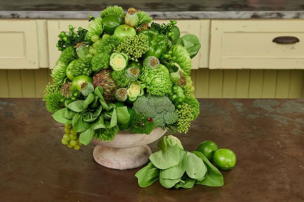 J Creates an Urn of Flowers- and Vegetables- all in the color Green - on this week's Episode "Fiore Italia" of Life in Bloom!
