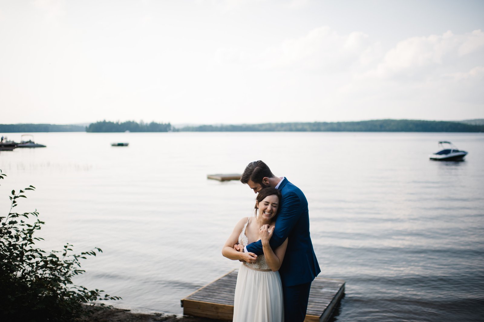 lakeside wedding photos in muskoka 
