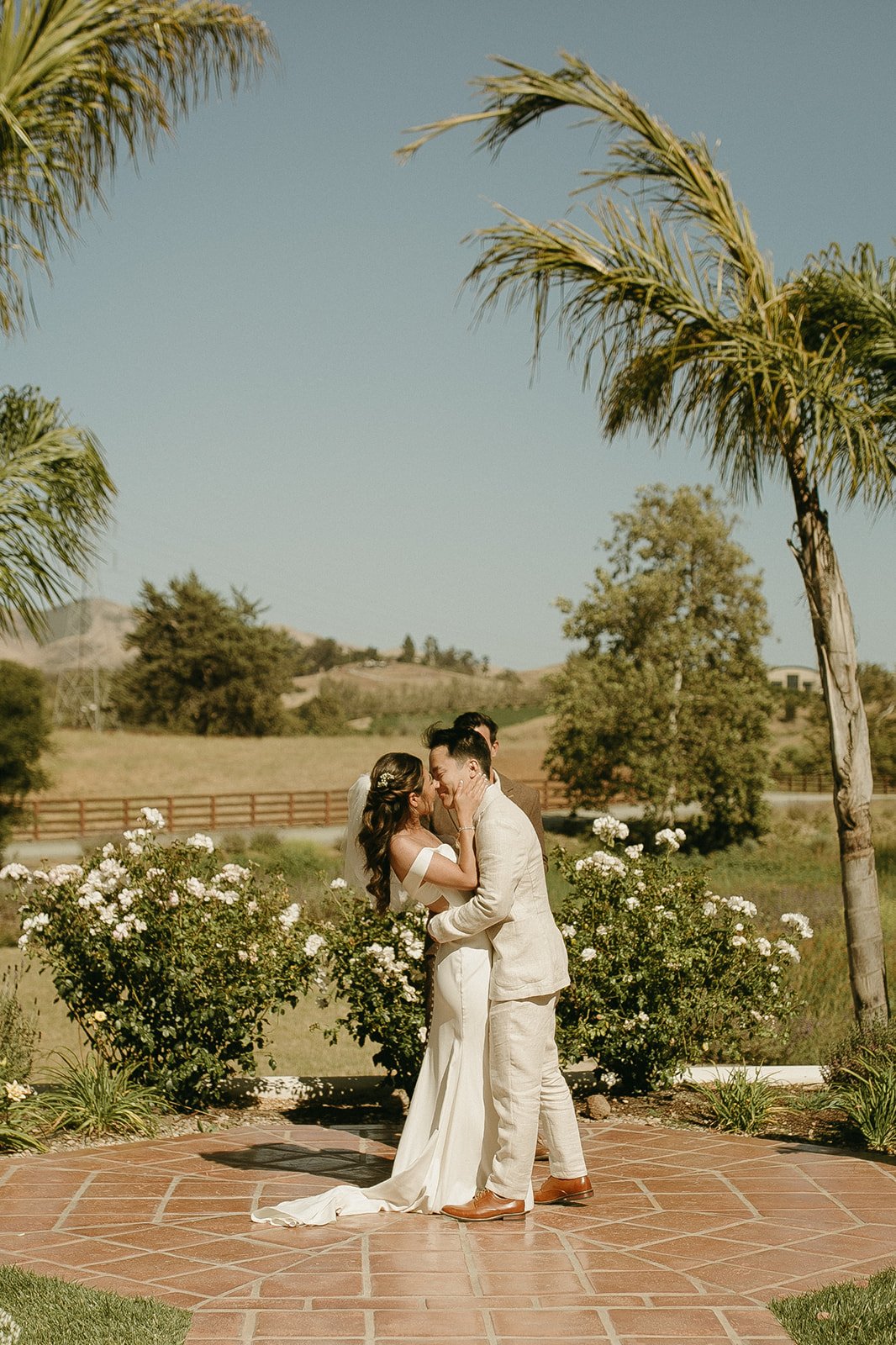 San Luis Obispo Wedding at a ranch with white wedding decor