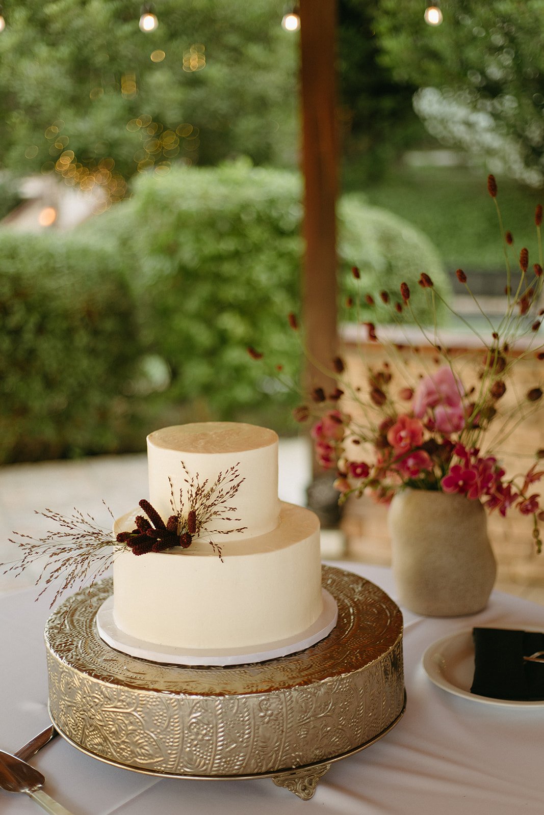 Elegant white wedding cake with florals