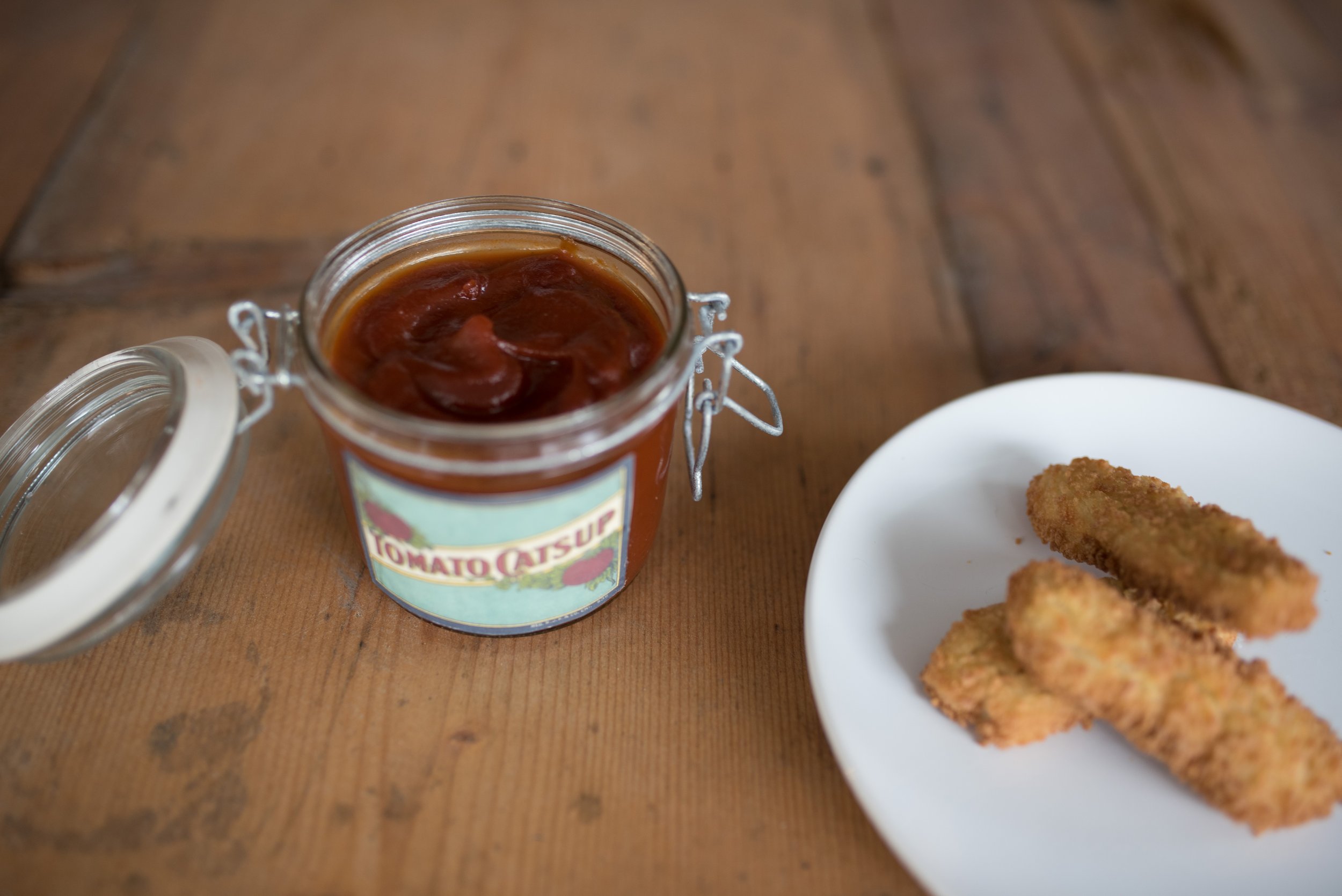 The Wild Decoelis | Homemade Paleo Ketchup | sweetened with Honey