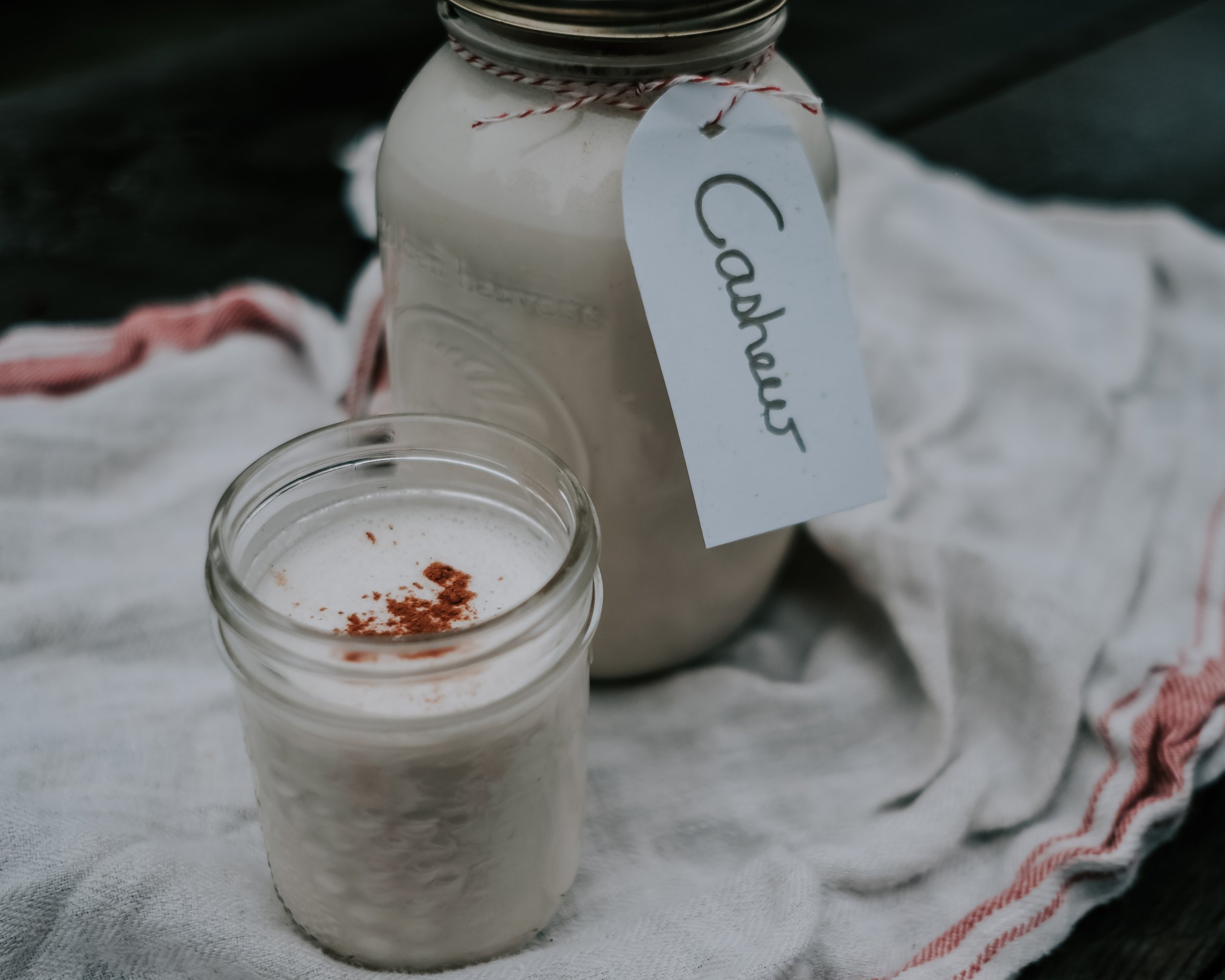 The Wild Decoelis | Easy Homemade Cashew Milk