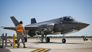 Trump: Lockheed Martin to cut $600 million off cost of F-35 joint strike fighter