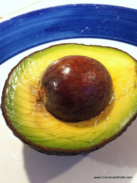 how to keep avocado from turning brown