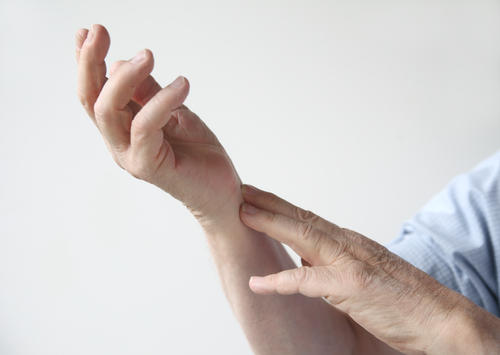 Why do diabetics develop itching arms?