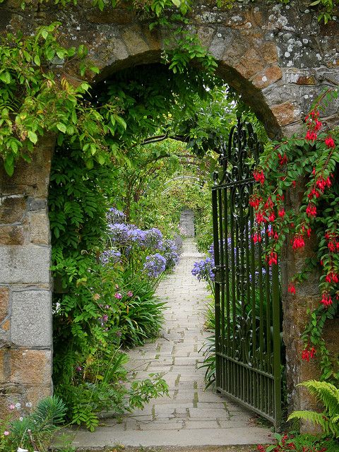 The Gardens of Samares Manor, Jersey  ~ Style Estate - 15 Gorgeous Garden Gates