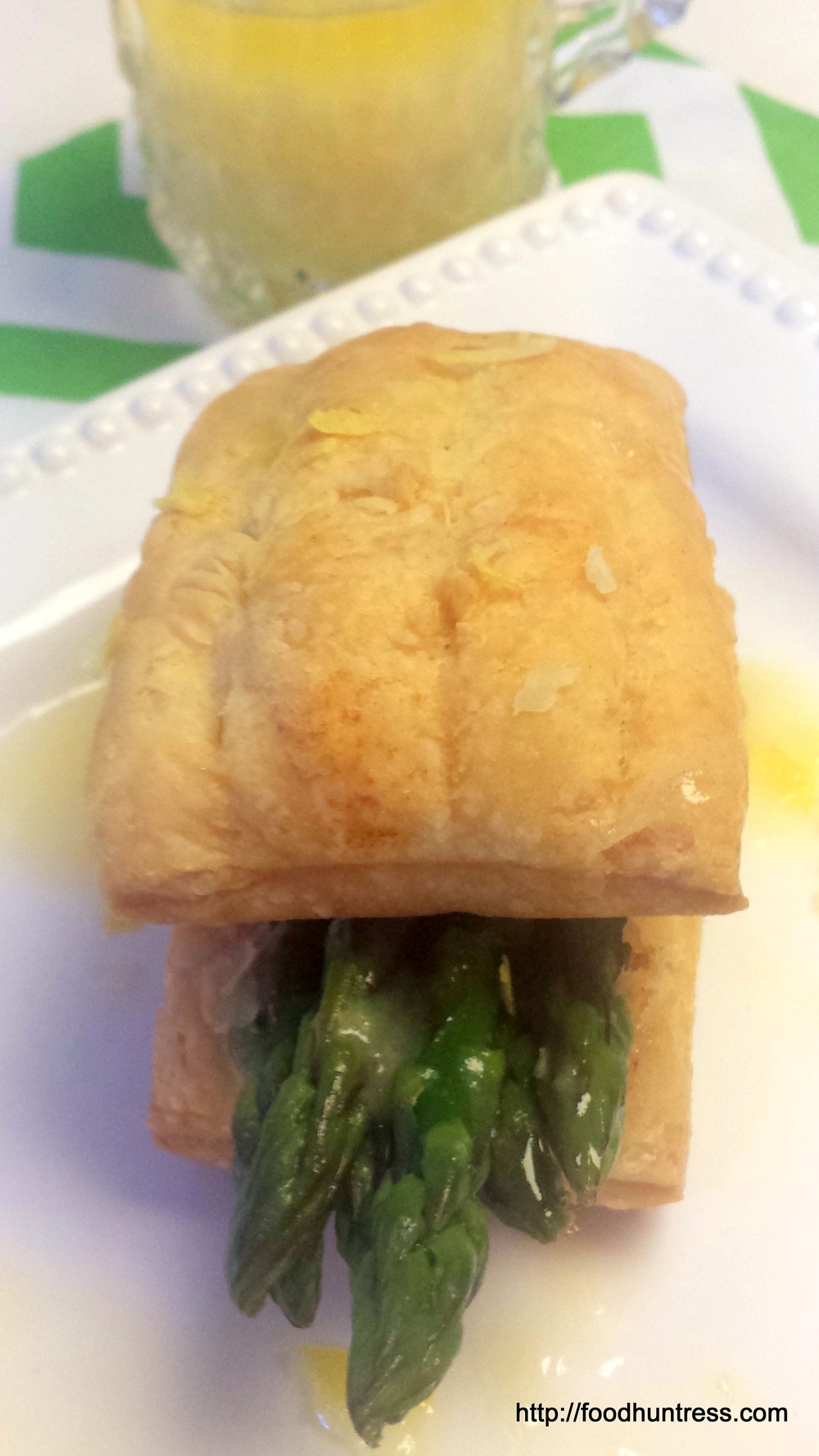 Asparagus+Tips+in+Puff+Pastry+with+Lemon+Butter+Sauce Asparagus Tips in Puff Pastry with Lemon Butter