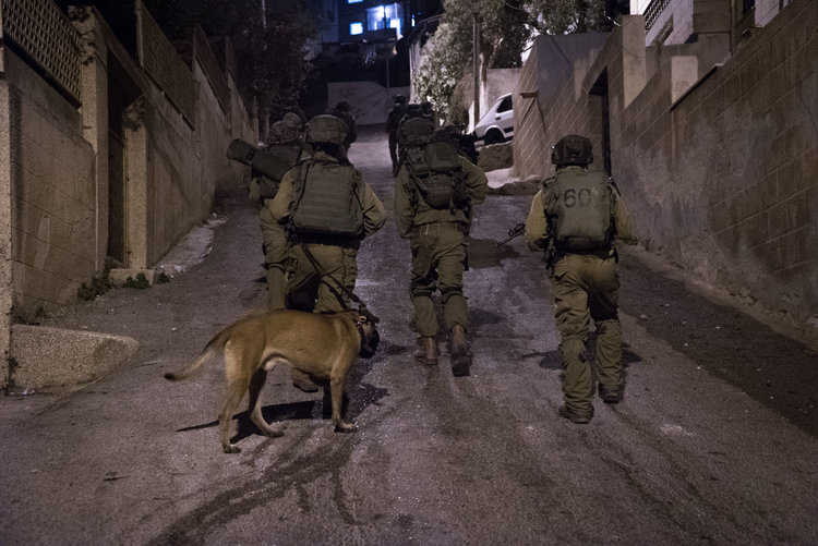 Soldiers from the IDF’s Duvdevan, an Arab-speaking elite special forces unit, are pictured during an operation to arrest terror suspects in October 2015. Two undercover Duvdevan soldiers were exposed and detained by Palestinian security forces in Nablus Saturday. Credit: IDF Spokesperson/Flash90.