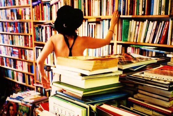 17 Behind-the-Scenes Secrets of Bookstores