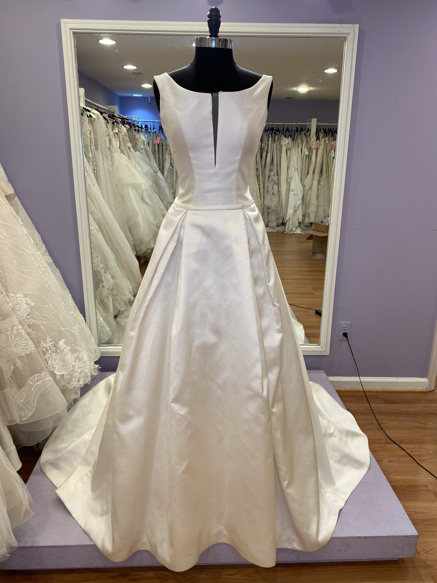 Private Label | SARA | SIZE 12 — Ellie's Bridal Boutique – The Best of ...