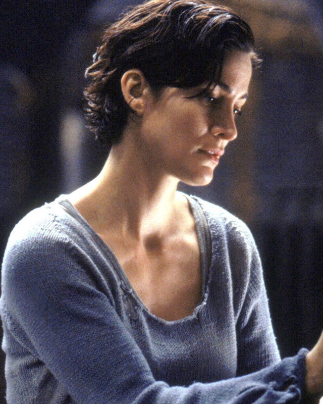 Carrie Anne Moss Hairstyles