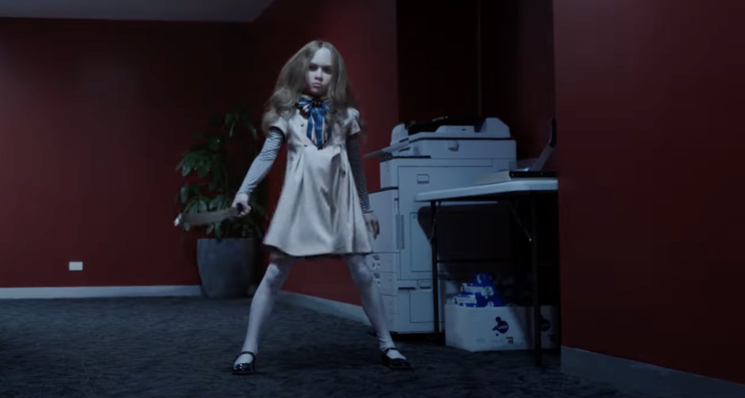 Bande-annonce étrange et effrayante pour le film d’horreur techno du producteur James Wan M3GAN se concentre sur une poupée robot tueuse