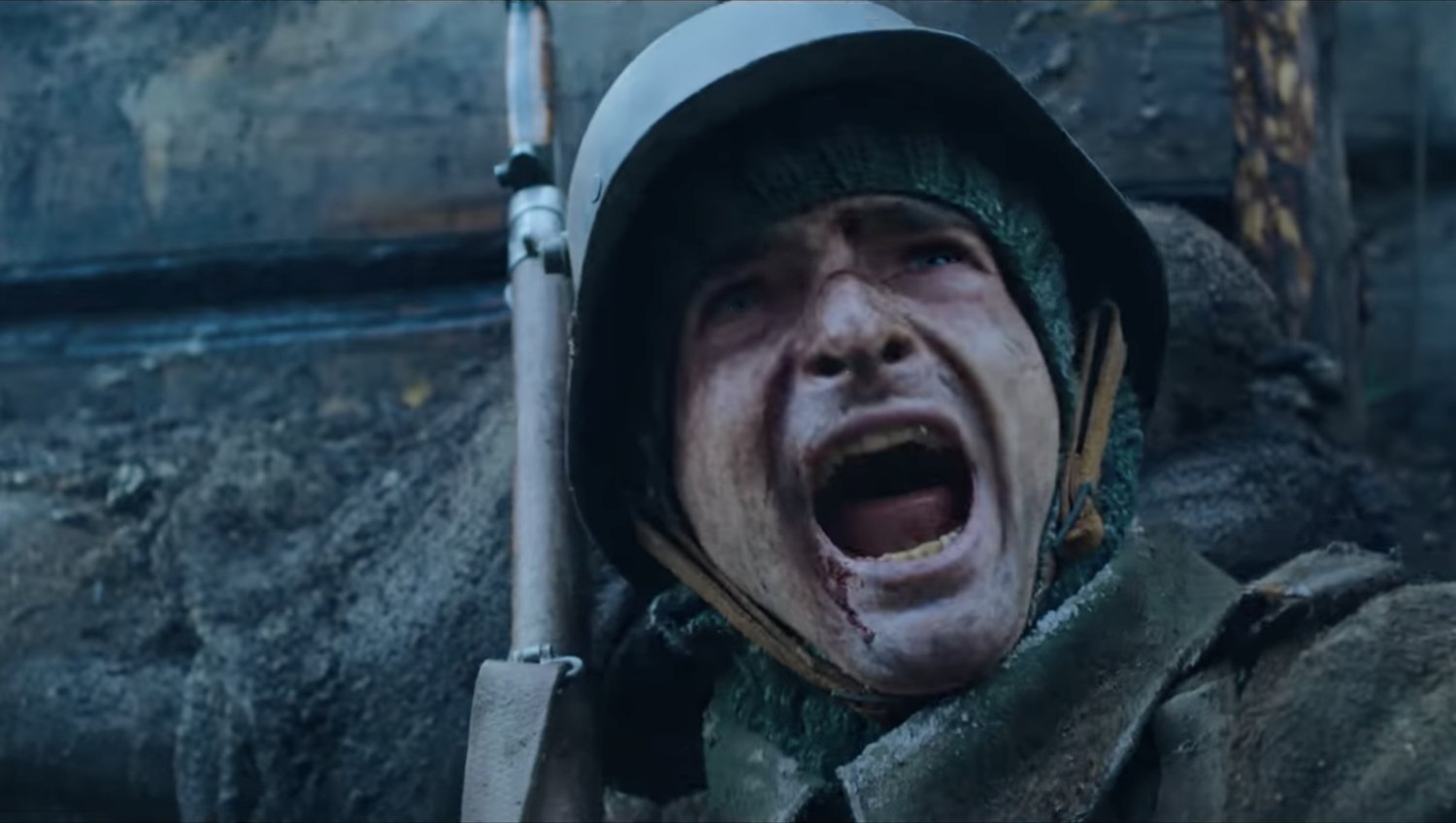 Bande-annonce puissante et émouvante pour l’adaptation par Netflix de l’épopée de la Première Guerre mondiale TOUS SILENCIEUX SUR LE FRONT OUEST