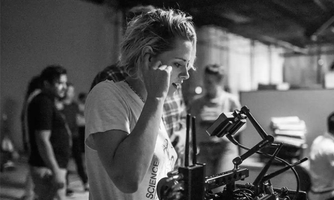 Kristen Stewart fera ses débuts en tant que réalisatrice avec l’adaptation de LA CHRONOLOGIE DE L’EAU avec Imogen Poots