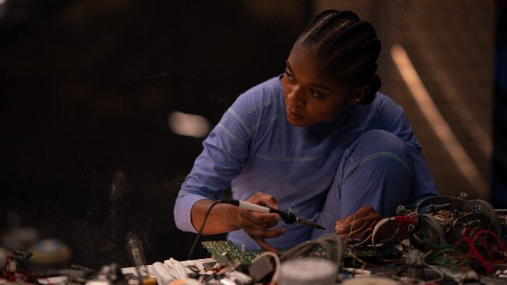 Des images de test de BLACK PANTHER montrent que Dominique Thorne auditionne pour jouer Shuri aux côtés de Chadwick Boseman