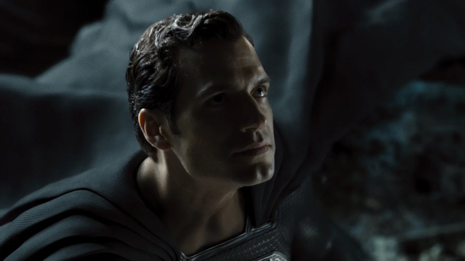 James Gunn arrête la rumeur selon laquelle Henry Cavill s’est vu offrir le rôle de Frankenstein dans CREATURE COMMANDOS
