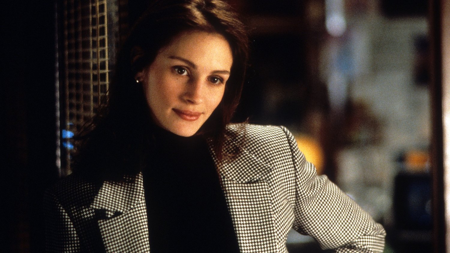 Christopher McQuarrie Considered Casting a De-Aged Julia Roberts in MISSION: IMPOSSIBLE – DEAD RECKONING