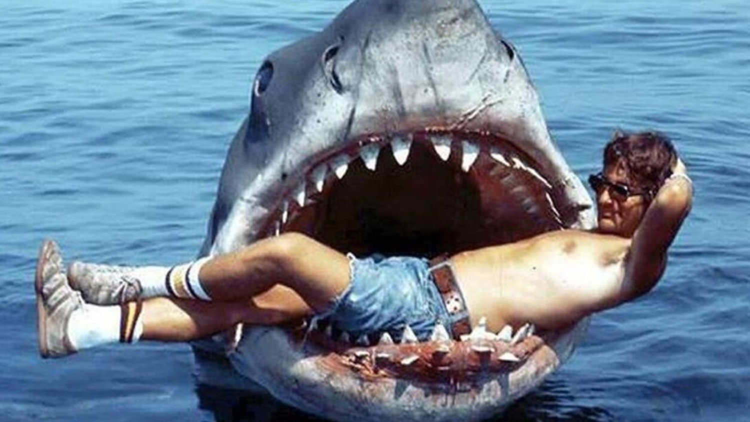 Steven Spielberg Explains He Saw « JAWS as a Sequel To DUEL, Only on Water »