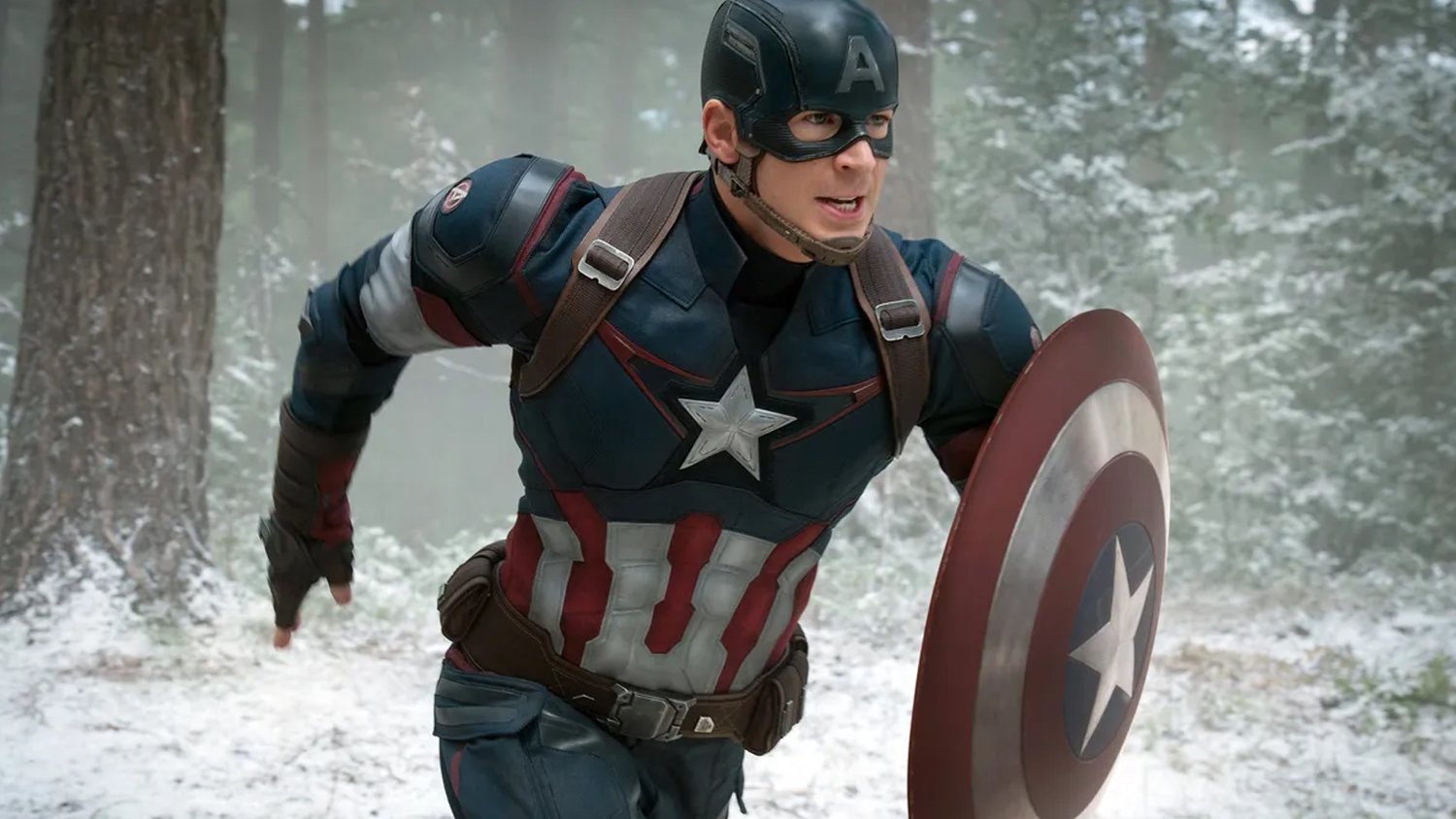 Chris Evans répond aux informations selon lesquelles Marvel envisage de réunir les Avengers originaux