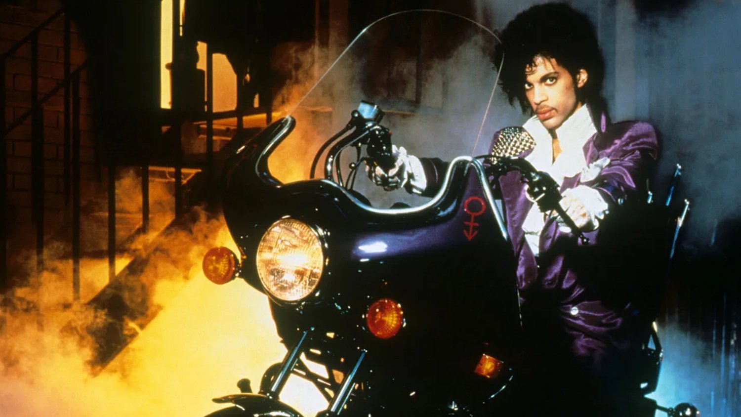 Le film classique de Prince de 1984, PURPLE RAIN, fait l'objet d'une adaptation musicale sur scène