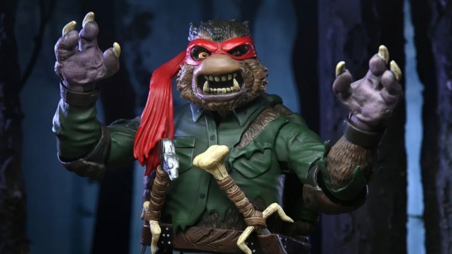 La nouvelle figurine Universal Monsters x Teenage Mutant Ninja Turtles de NECA présente Raphael dans le rôle de l'homme-loup