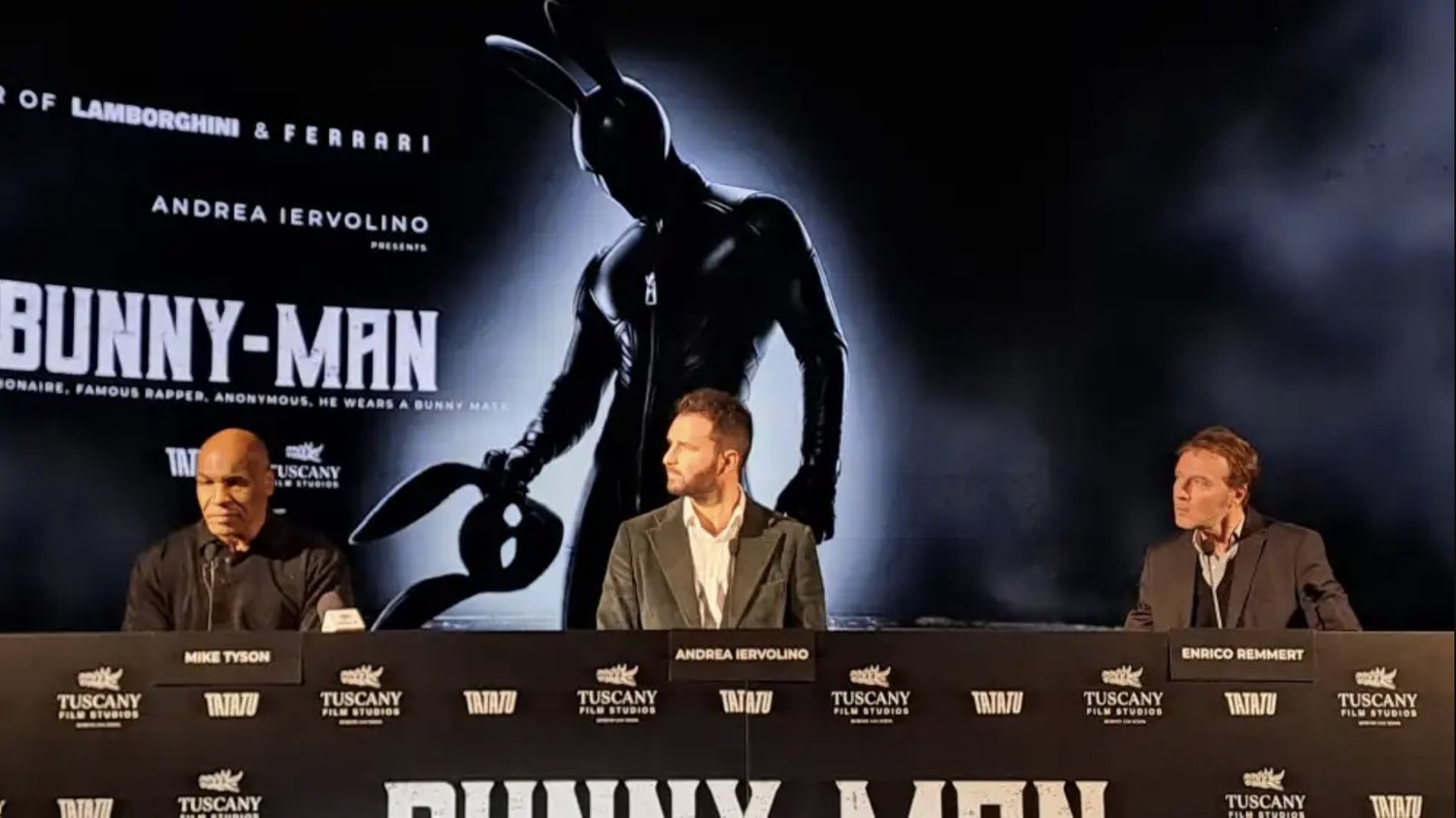 Mike Tyson s'apprête à jouer lui-même dans le nouveau film de super-héros BUNNY-MAN