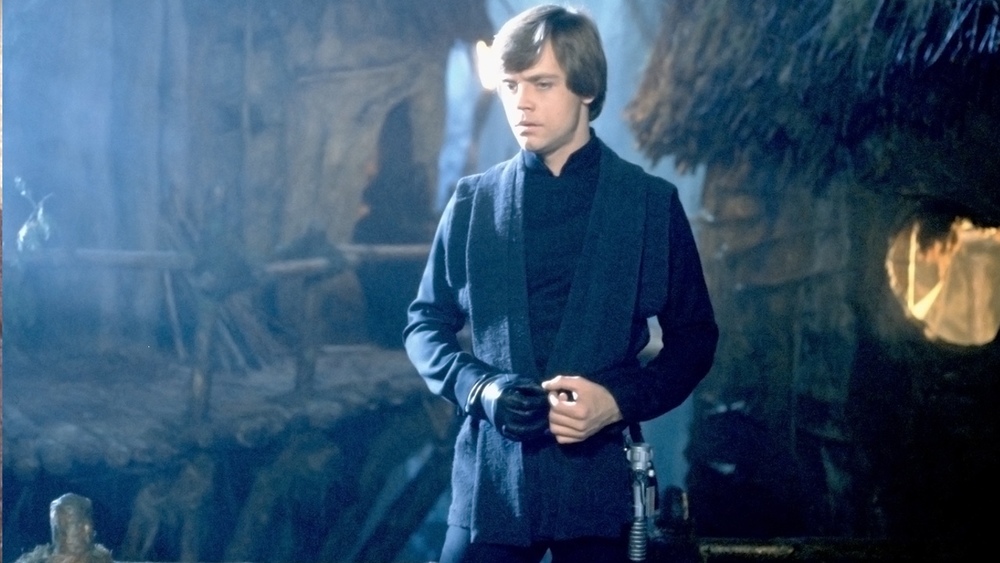 First Photo of Mark Hamill as Luke Skywalker in STAR WARS ...