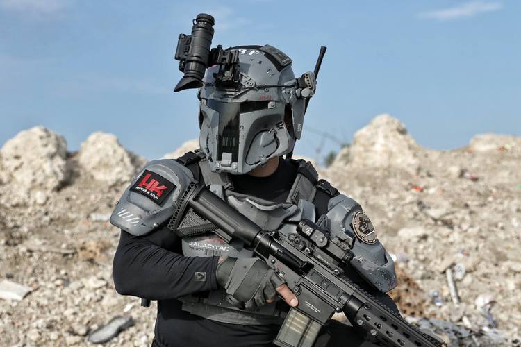 real-life-military-grade-boba-fett-inspired-tactical-armor1